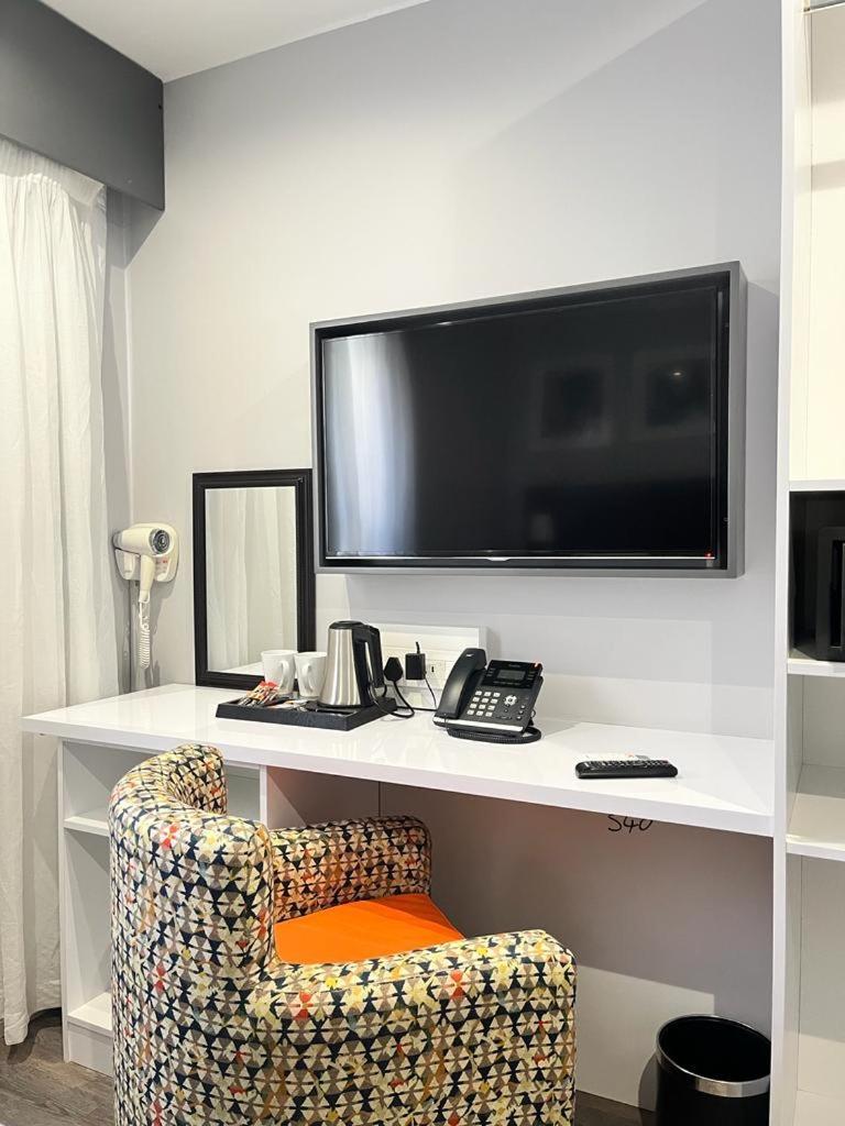 Onomo Hotel Johannesburg Сандтън Екстериор снимка