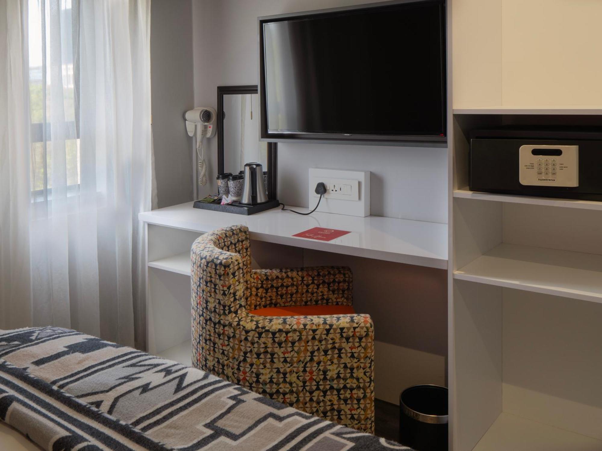 Onomo Hotel Johannesburg Сандтън Екстериор снимка
